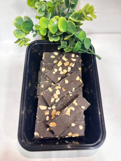 Cashew top Chocolate