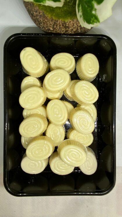 White mould chocolate